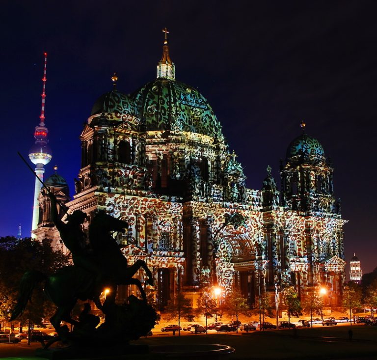Berliner Dom ◆ Der Dom trägt neue Kleider ◆ powered by Wunderkind